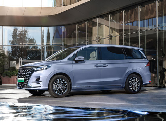 Bewegungselektroauto 550KM Roewe IMAX8 SAIC 5 Türen 7 Sitzmittlere große
