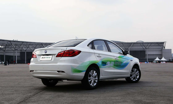 Sitzkompaktes Limousine-Auto Changan Eado EV460 365-405KM Changan EV 5 Tür-5