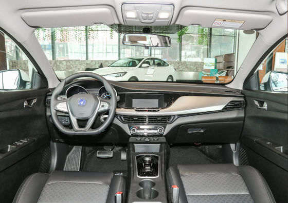 Sitzkompaktes Limousine-Auto Changan Eado EV460 365-405KM Changan EV 5 Tür-5