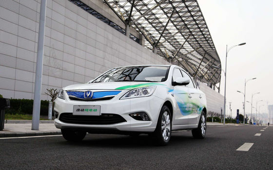 Sitzkompaktes Limousine-Auto Changan Eado EV460 365-405KM Changan EV 5 Tür-5