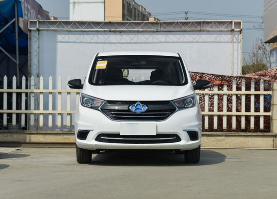 Glatte treibende Sitze MPV-Elektroauto-402KM Changan Auchan A600ev 5