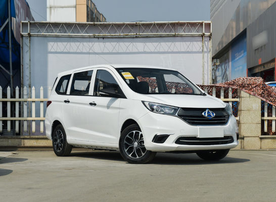 Glatte treibende Sitze MPV-Elektroauto-402KM Changan Auchan A600ev 5