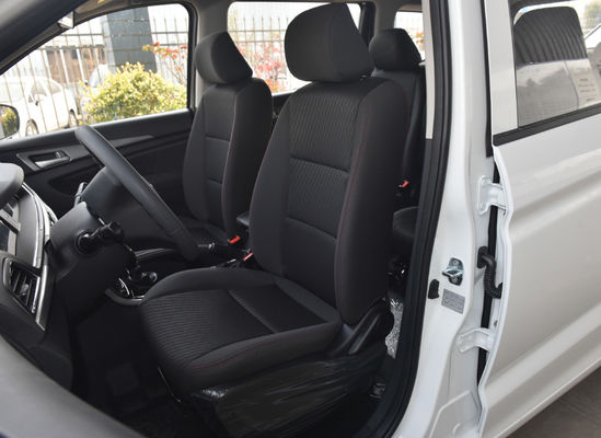 Glatte treibende Sitze MPV-Elektroauto-402KM Changan Auchan A600ev 5