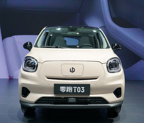 5 Türen 4 Sitze springen Schnelladung 0.6H des Motort03 Mini Car 403KM