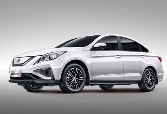 Fengxing S50 Dongfeng Türen Bewegungsdes elektro-mobil-415KM des Vertrags-4 5 Sitze
