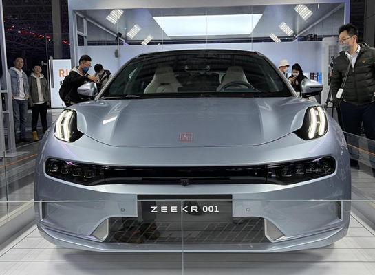 Elektrische Suv mittlere große 5 Türen 546-1032KM Zeekr Elektroauto Geely 5 Sitze