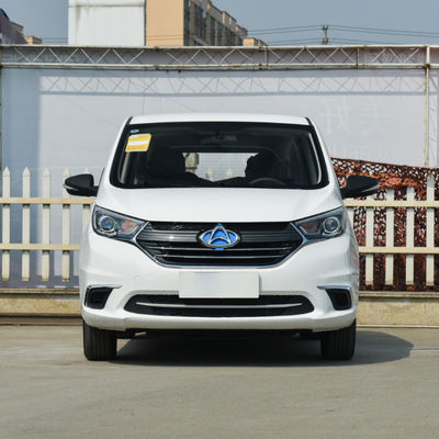 Limousine-Elektroauto 402KM Changan Auchan A600EV 2021 MPV 5 Türen 5-6 Sitze