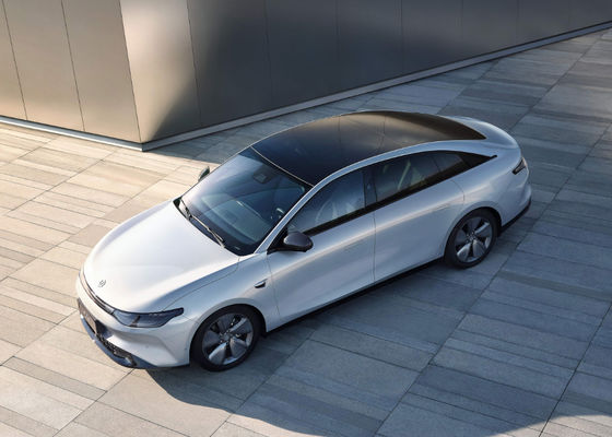 Reine Elektroautos mittlere große 525-717KM des Sprungs-Motorc01 4 Türen 5 Sitze