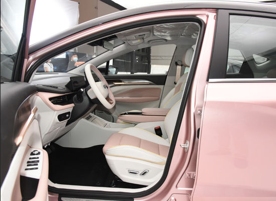 Elektroauto Geely Ev Suv 400-550KM der Geometrie-M6 Geely Schnelladung 0.5h
