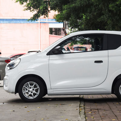 3 Türen 4 setzt SAIC-Bewegungselektroauto SAIC Roewe KLUGE 311KM