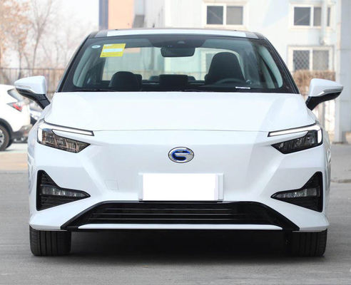 Limousine-Elektroauto 510KM Guangqi Yilue EA6 4 Türen 5 setzt Schnelladung 0.78H