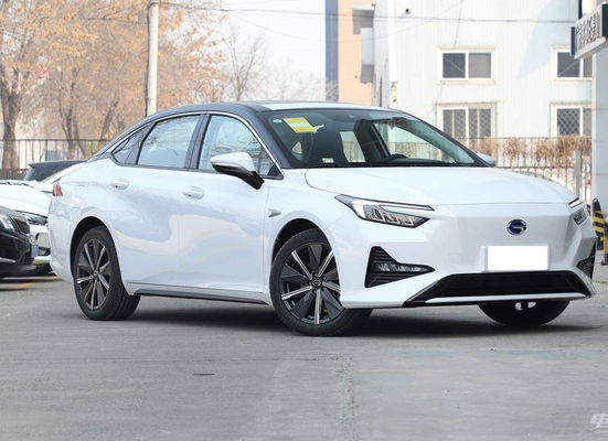 Limousine-Elektroauto 510KM Guangqi Yilue EA6 4 Türen 5 setzt Schnelladung 0.78H