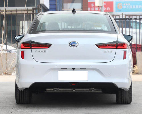 Limousine-Elektroauto 510KM Guangqi Yilue EA6 4 Türen 5 setzt Schnelladung 0.78H