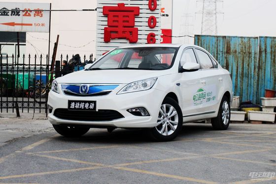 Changan Eado EV460 offizieller Standard 365-405KM des Limousine-Elektroauto-2022
