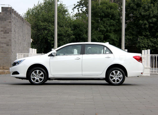 305KM 400KM BYD E5 EV Hochleistungs-reine elektrische 4 Türen 5 Sitze