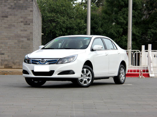 305KM 400KM BYD E5 EV Hochleistungs-reine elektrische 4 Türen 5 Sitze